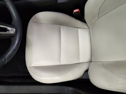 Used 2020 MAZDA MAZDA3 Sedan w/ Premium Package image 12