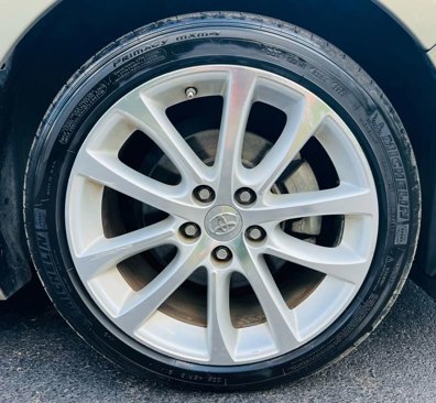 Used 2013 Toyota Avalon Limited image 25