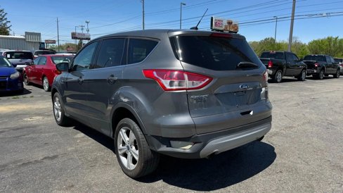 Used 2014 Ford Escape SE image 3
