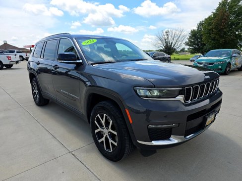 Used 2024 Jeep Grand Cherokee L Limited image 14