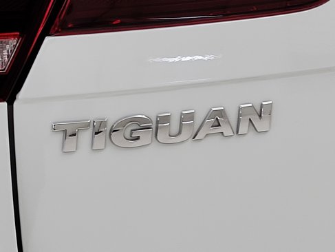 Used 2020 Volkswagen Tiguan S image 10