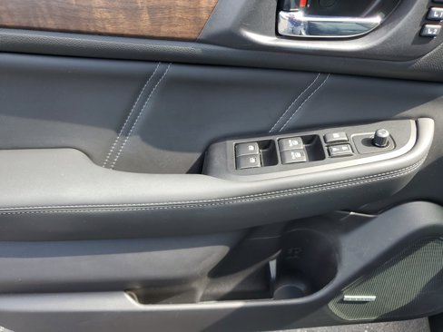 Used 2019 Subaru Outback 2.5i Limited image 16