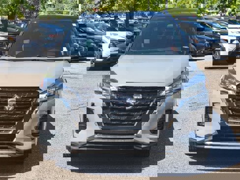 Certified 2023 Nissan Kicks SR w/ SR Premium Package image 5