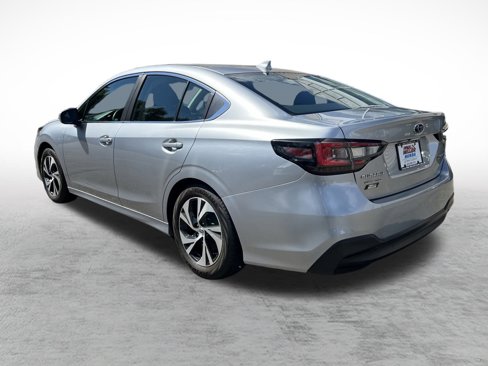 Used 2022 Subaru Legacy Premium image 4