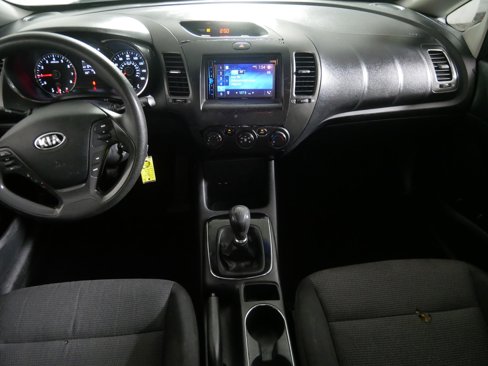 Used 2017 Kia Forte LX image 10