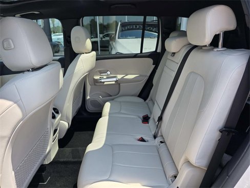 Certified 2022 Mercedes-Benz GLB 250 4MATIC image 10
