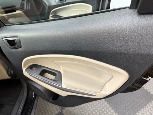 Used 2020 Ford EcoSport S image 29