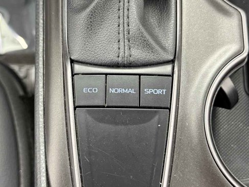 Used 2023 Toyota Camry SE image 21