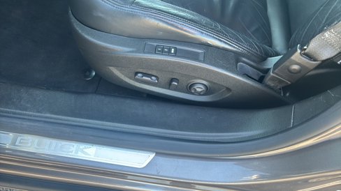Used 2011 Buick LaCrosse CXL w/ Entertainment Package image 28