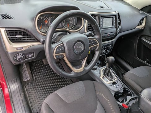 Used 2016 Jeep Cherokee Latitude w/ Safety/Convenience Group image 10
