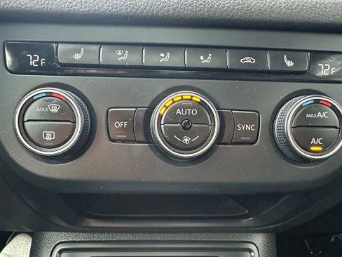 Used 2017 Volkswagen Tiguan Sport image 21