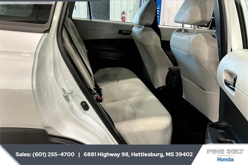 Used 2023 Toyota Corolla Cross L image 3