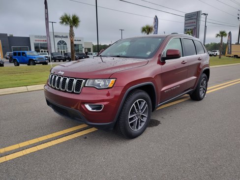 Used 2019 Jeep Grand Cherokee Laredo w/ Laredo X Package image 4