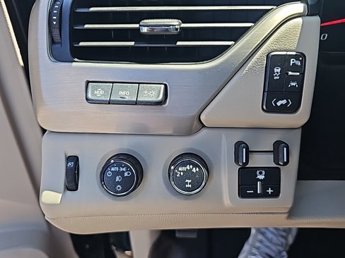 Used 2019 GMC Yukon XL Denali image 26