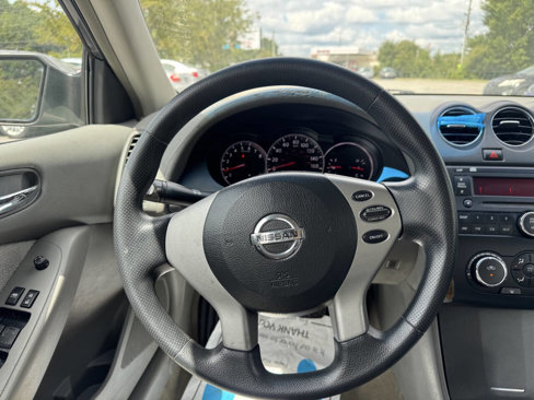 Used 2010 Nissan Altima 2.5 S image 16