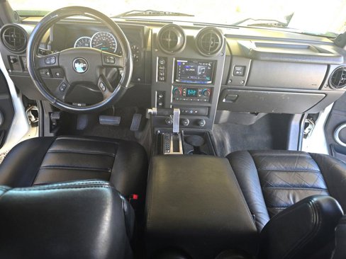Used 2005 HUMMER H2 w/ Preferred Equipment Group image 16
