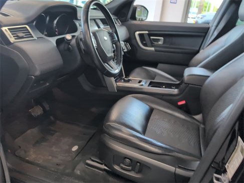 Used 2018 Land Rover Discovery Sport SE image 6