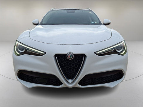 Used 2018 Alfa Romeo Stelvio Ti image 3