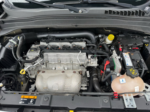 Used 2017 Jeep Renegade Limited image 18