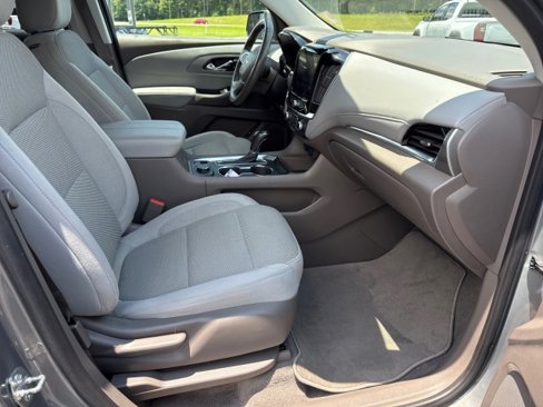 Used 2019 Chevrolet Traverse LT image 9