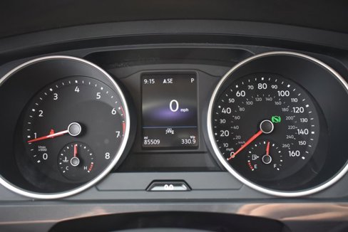 Used 2021 Volkswagen Tiguan SE image 23