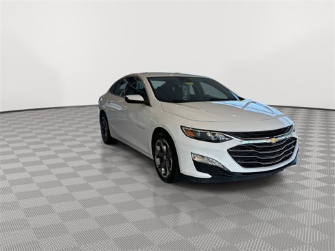 Certified 2024 Chevrolet Malibu LT image 2
