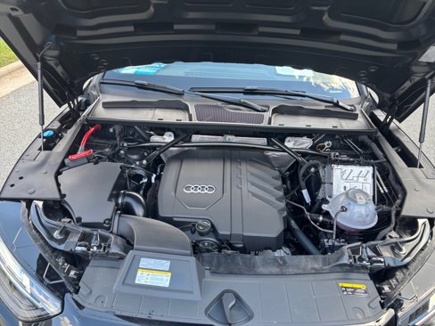 Certified 2025 Audi Q5 2.0T Premium Plus image 16