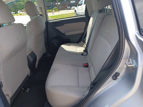 Used 2016 Subaru Forester 2.5i Premium image 16