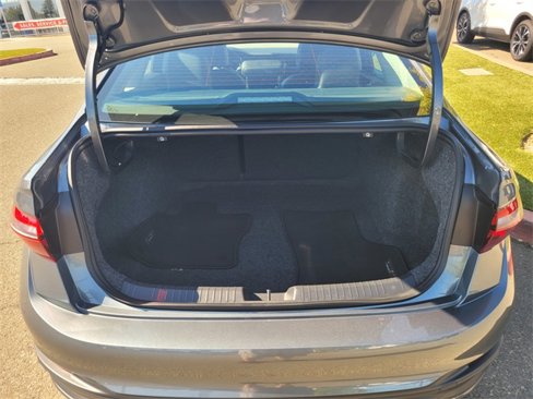 Used 2024 Volkswagen Jetta SE image 11