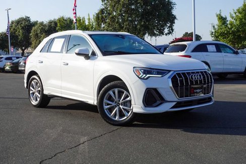 Used 2023 Audi Q3 2.0T Premium image 2