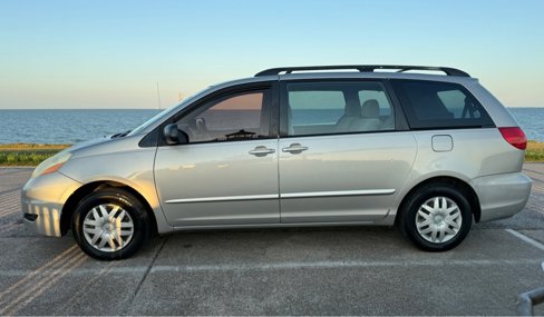 Used 2006 Toyota Sienna CE image 8