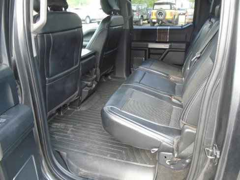 Used 2019 Ford F150 Lariat w/ Equipment Group 501A Mid image 10