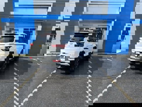 New 2025 Chevrolet TrailBlazer LT w/ LT Cold Weather Package image 5