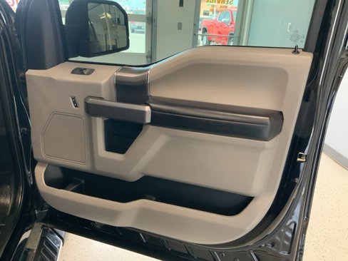 Used 2019 Ford F150 XLT w/ Equipment Group 302A Luxury image 39