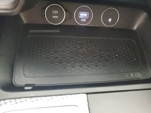 Used 2022 Genesis G70 3.3T w/ Sport Advanced Package image 18
