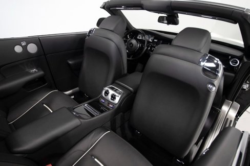 Used 2018 Rolls-Royce Dawn image 54
