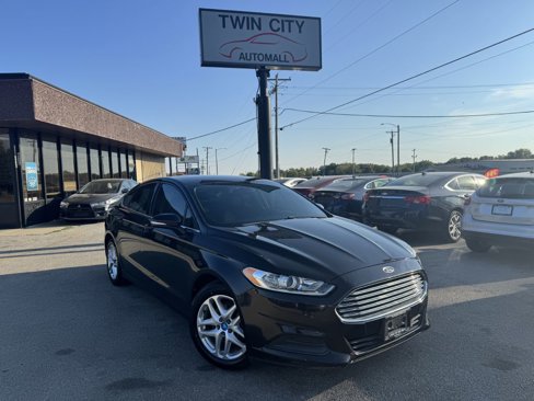 Used 2013 Ford Fusion SE image 1