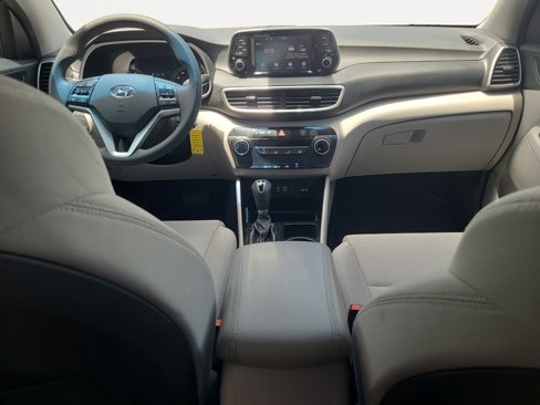 Used 2021 Hyundai Tucson SE image 3