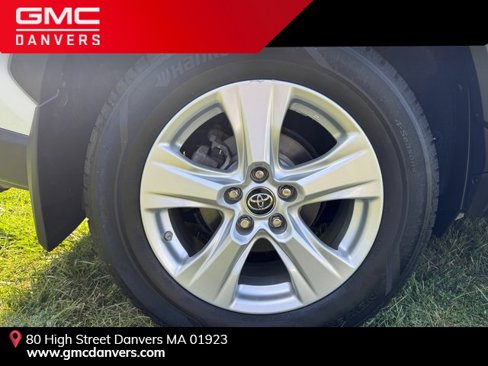 Used 2019 Toyota RAV4 XLE image 7