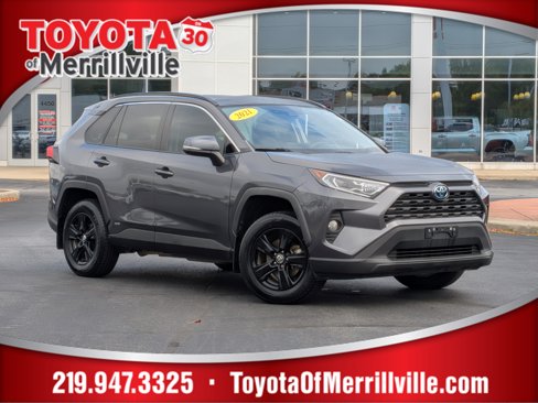 Used 2021 Toyota RAV4 XLE image 1