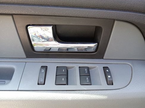 Used 2013 Ford F150 XLT w/ Luxury Equipment Group image 14