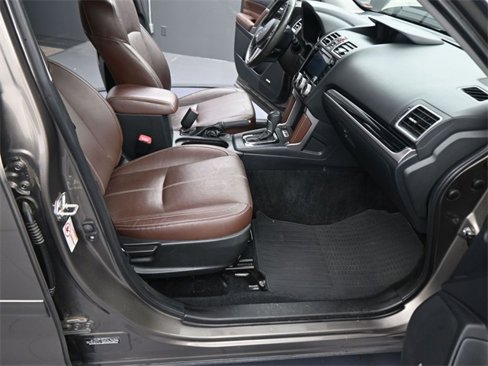 Used 2017 Subaru Forester 2.5i Touring image 12