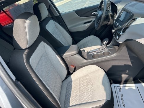Used 2023 Chevrolet Equinox LT image 27