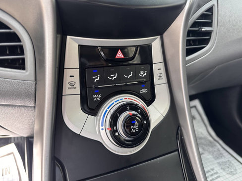Used 2013 Hyundai Elantra GLS image 14