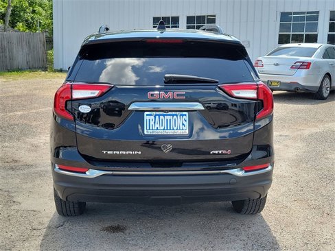 Certified 2022 GMC Terrain AT4 w/ Infotainment Package II image 40