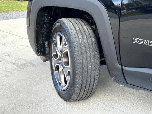 Used 2017 Jeep Renegade Limited image 35