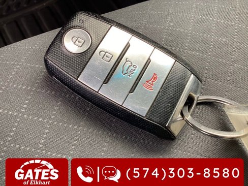 Used 2020 Kia Sorento S image 29