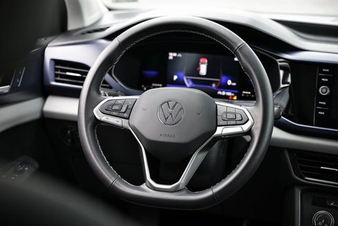 Used 2022 Volkswagen Taos SE image 27