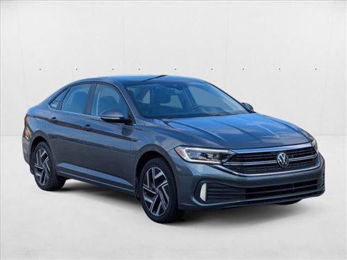 Used 2022 Volkswagen Jetta SEL image 3
