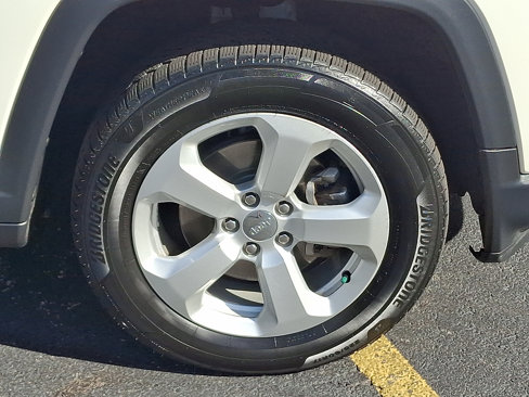 Certified 2018 Jeep Compass Latitude w/ Popular Equipment Group image 8